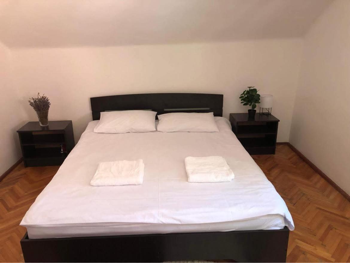Kral Villa Совата Екстериор снимка